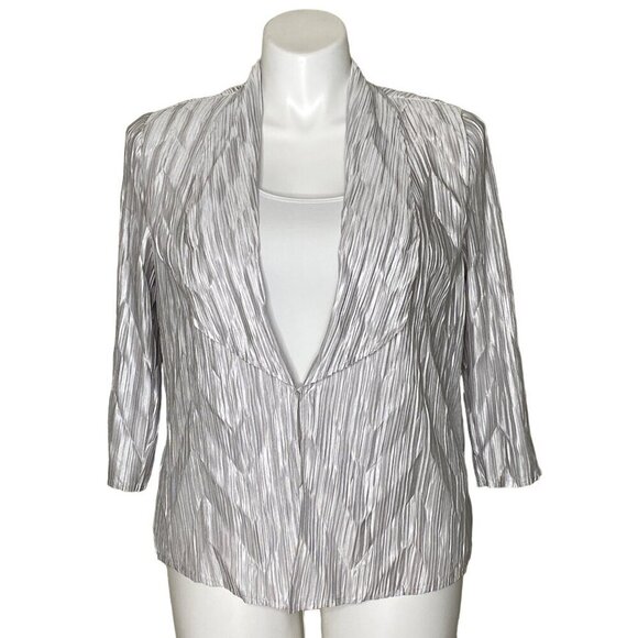 Chico's Travelers Chevron Pleated Jacket, Seagull Gray Women's Size 2 (L) - Picture 3 of 12